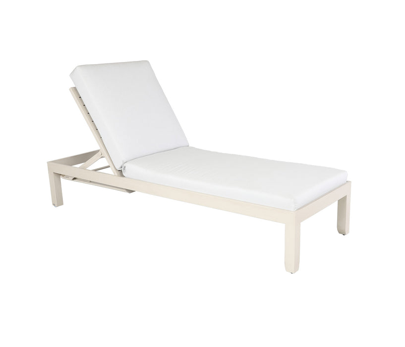 Apex Chaise Lounge