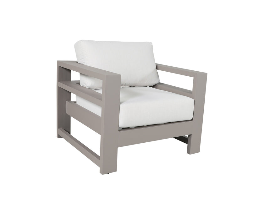 Aura Deep Seat Lounge Chair