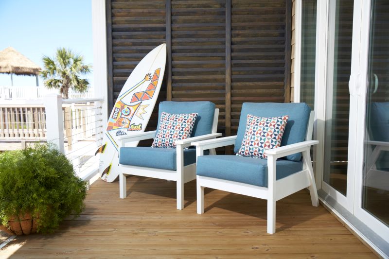 Tofino Deep Seat Chair  w/ Deluxe Cushion