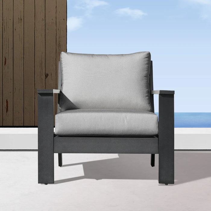 Magnolia Aluminum Lounge Chair